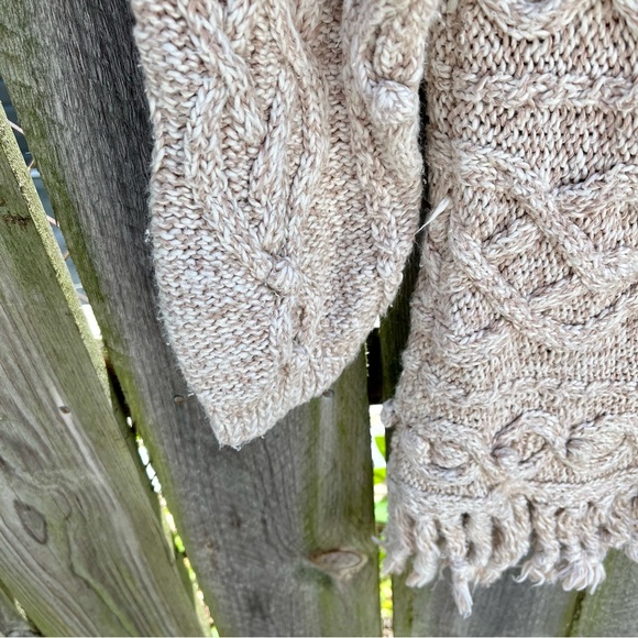 Vintage Express Sweater | Hong Kong Tag | Neutral Ribbed Knit | Size M - Picture 3 of 13